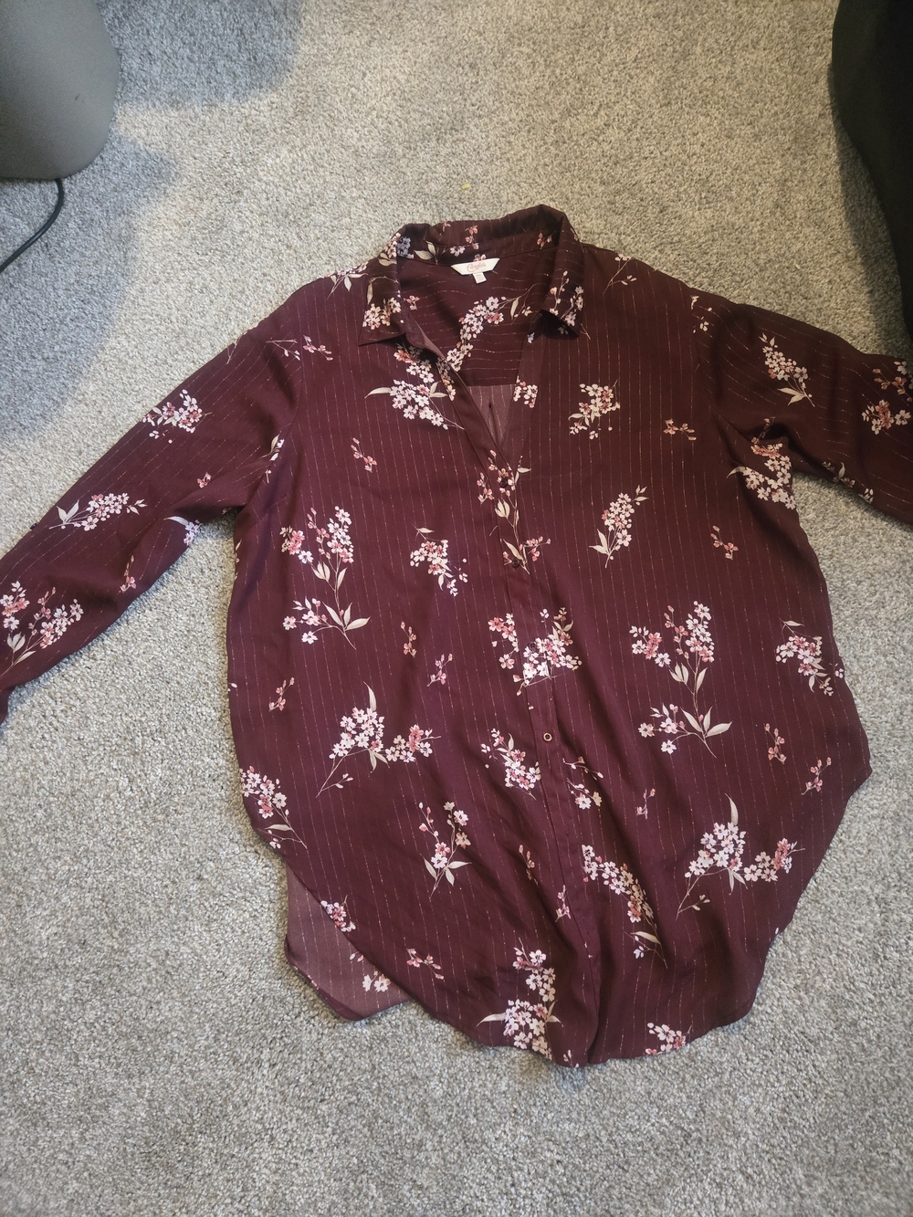 Candie's Burgundy Floral Button-Front Blouse
